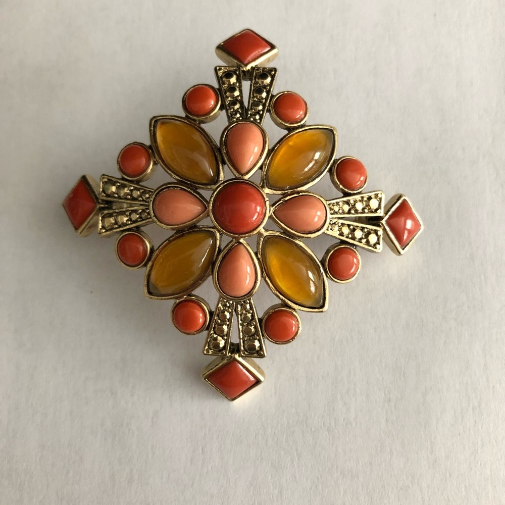 Vintage Monet brooch pin